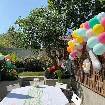 Villa Maison Lumineuse De 100m2 Avec Jardin Et Parking. *